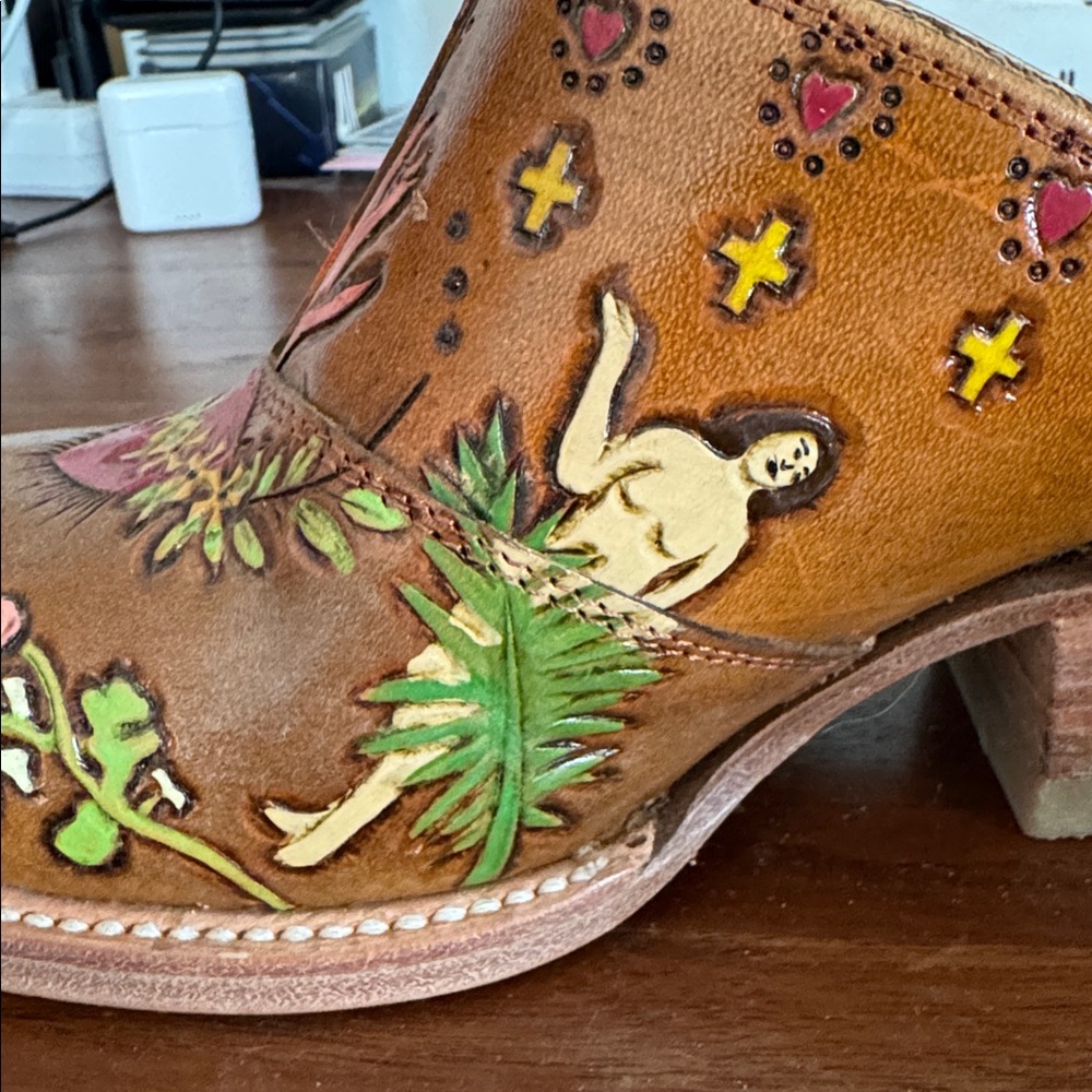 Brother Vellies Colorful Handpainted Eve Doodle Mules - Picture 11 of 13